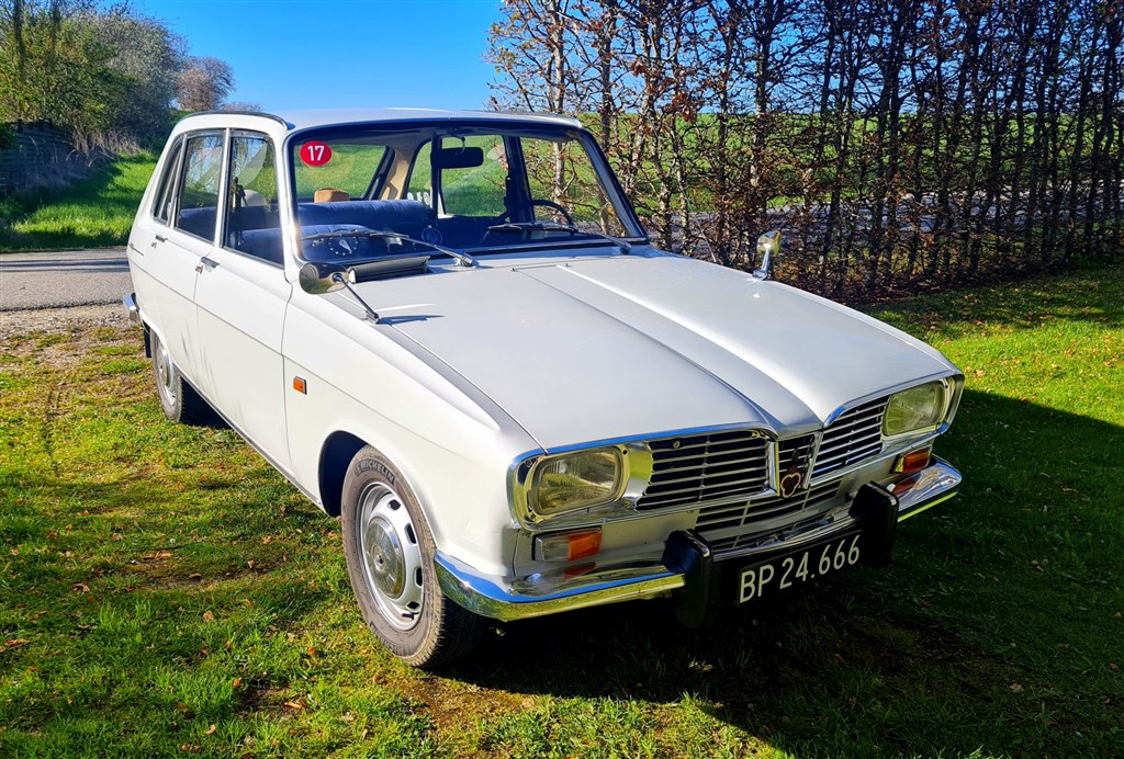 Birch og Maria Johannesen har kastet deres kærlighed på gamle biler og ikke mindst på deres Renault 16 fra 1966. Lørdag den 13. maj stiller de op med bilen i Touringklassen i Oresund Rally.
(Foto: Michael Eisenberg)